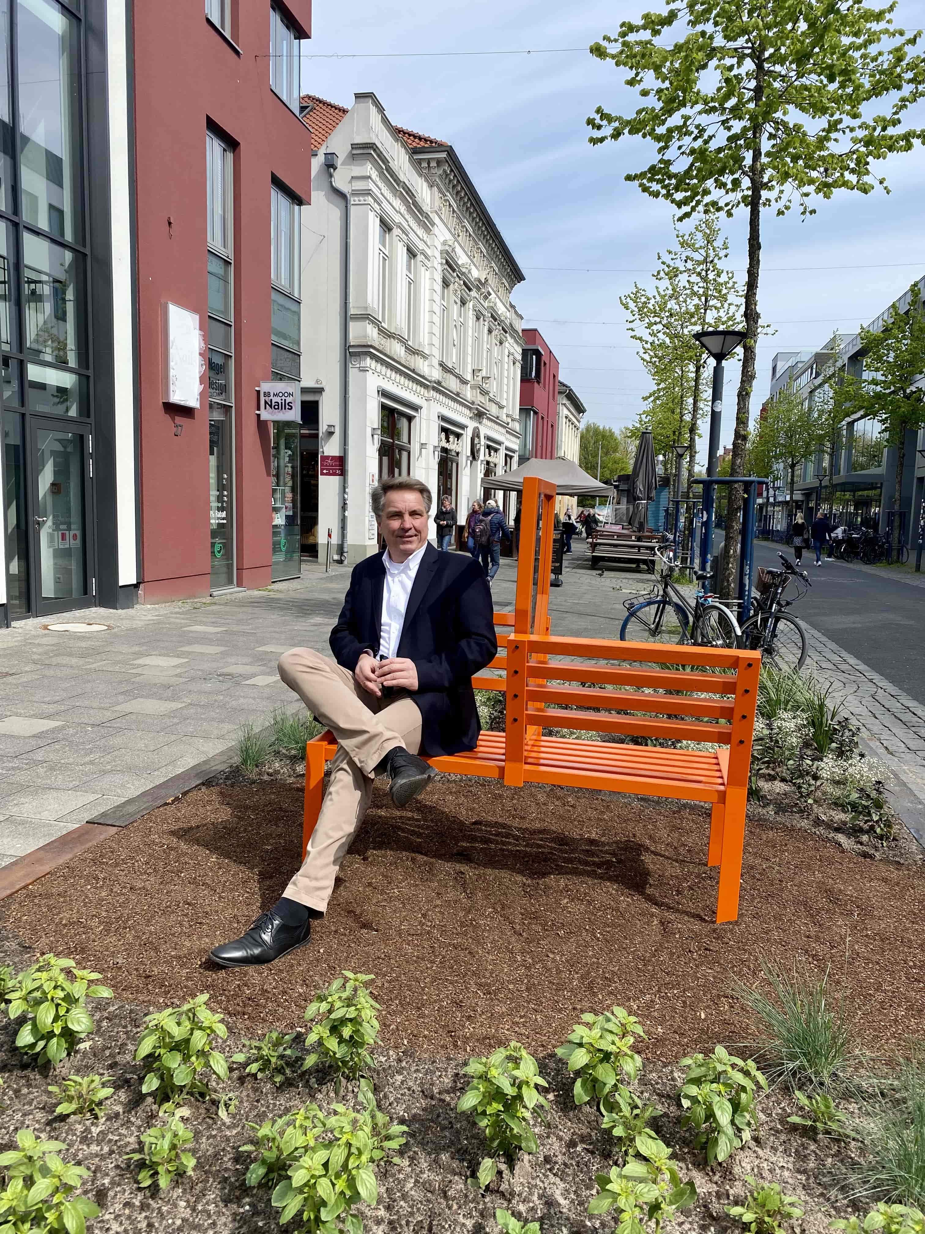 OB auf Plauderbank